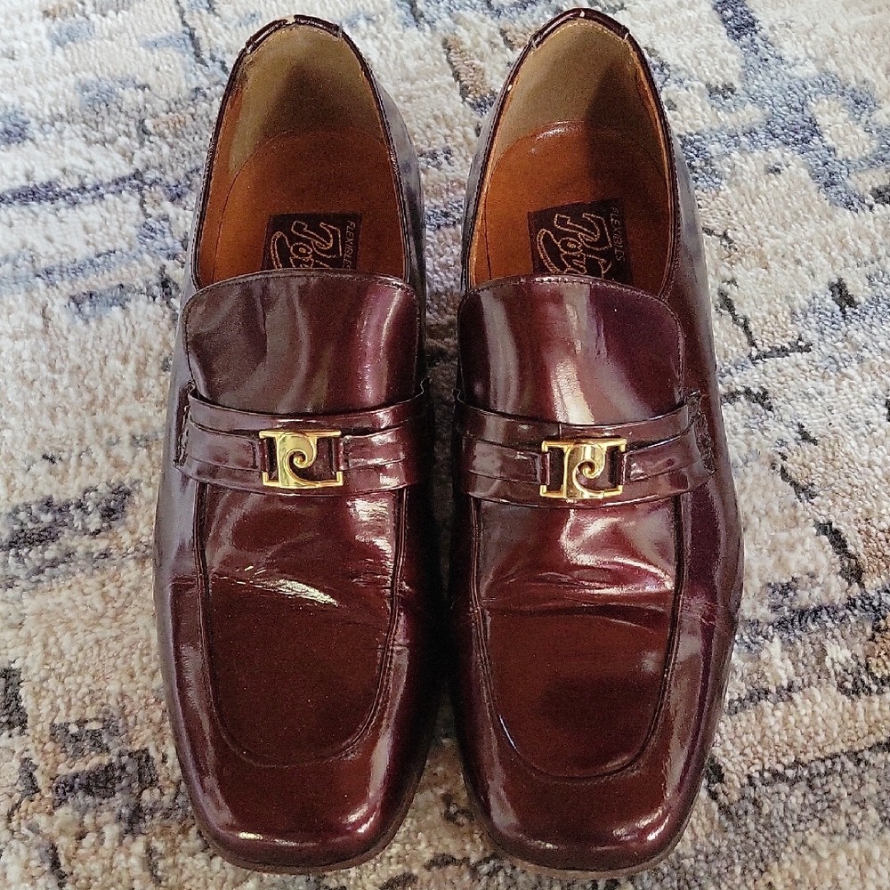 70s Vintage Pierre Cardin Burgundy Leather Dress Loafers with Gold Accent Sz 7